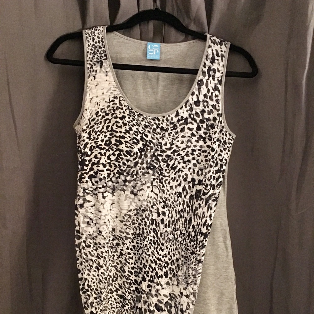 black/white leopard print sleeveless shirt!